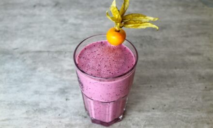 The Best Superfoods for the Ultimate Smoothie Boost