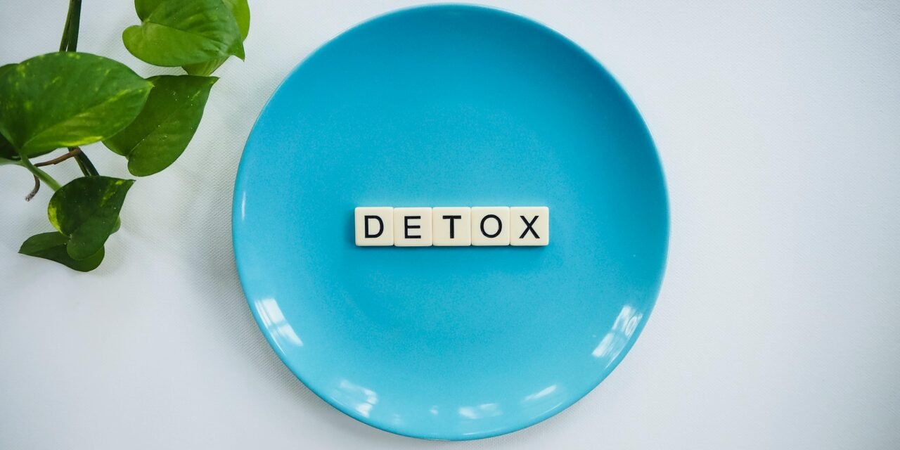 Weight Loss Detox: Examining the Benefits and Efficiency of Detox Supplements