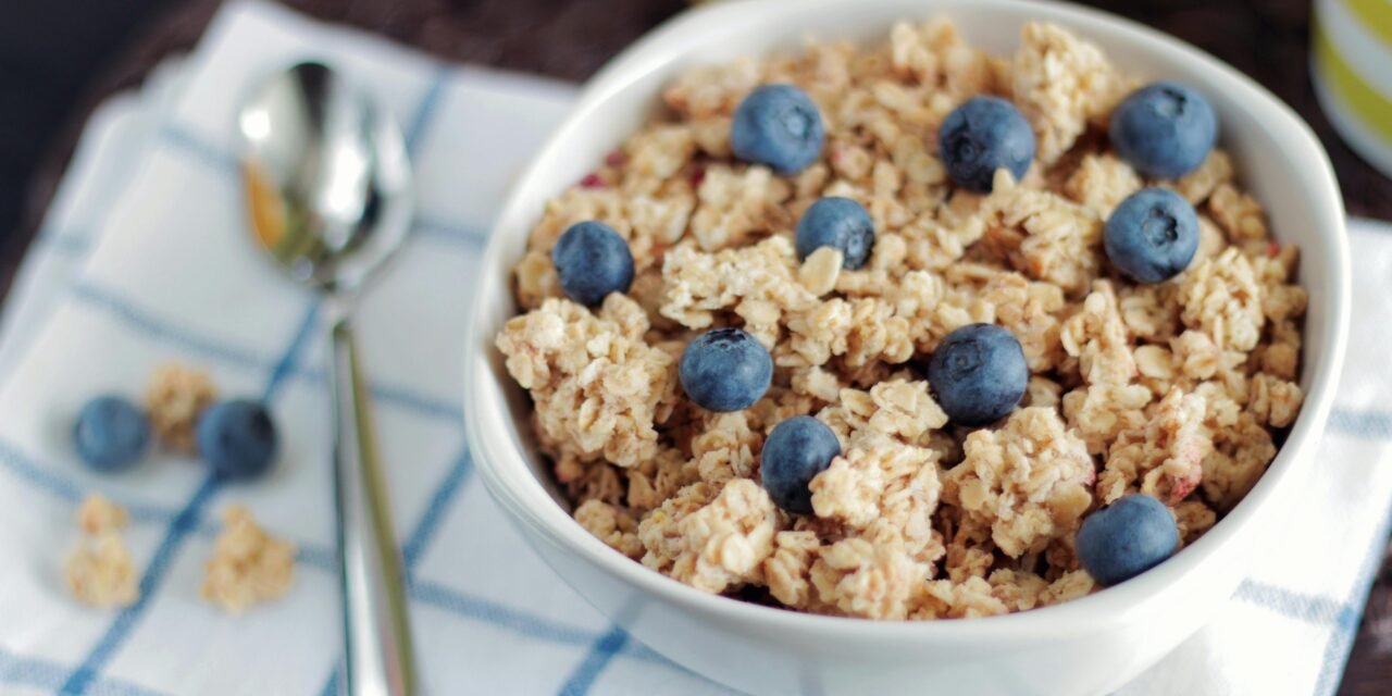 Vegan Granola: Tips and Tricks for a Nutrient-Packed Snack