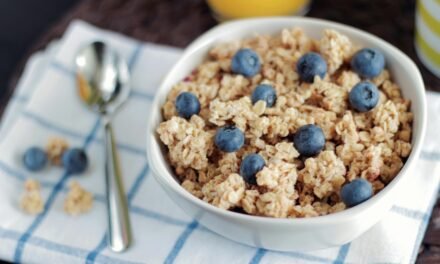 Vegan Granola: Tips and Tricks for a Nutrient-Packed Snack